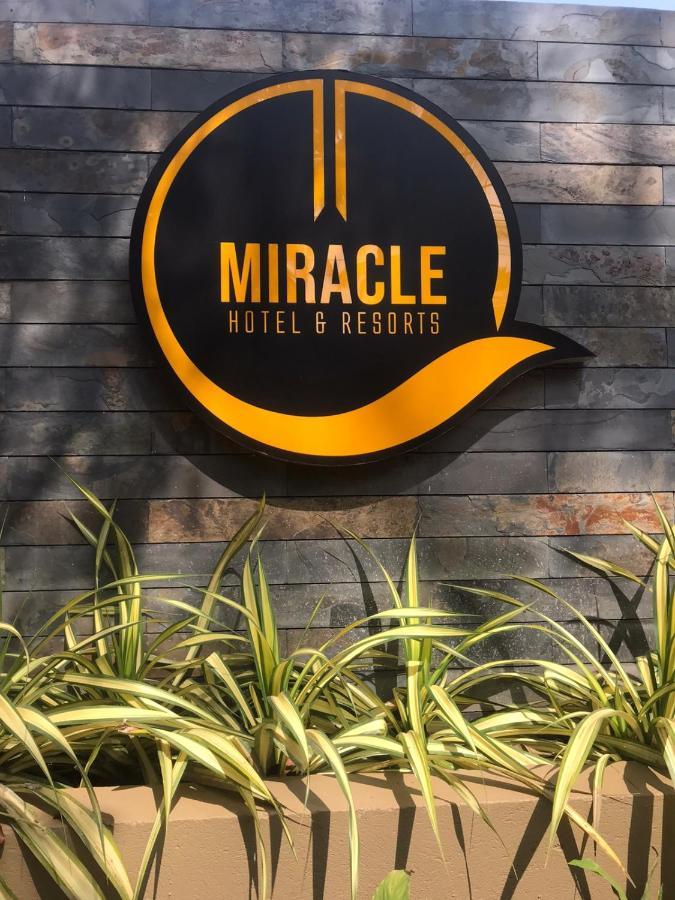 Miracle Hotel And Resorts Кожикоде Экстерьер фото