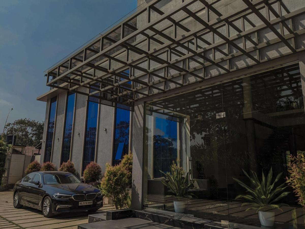 Miracle Hotel And Resorts Кожикоде Экстерьер фото