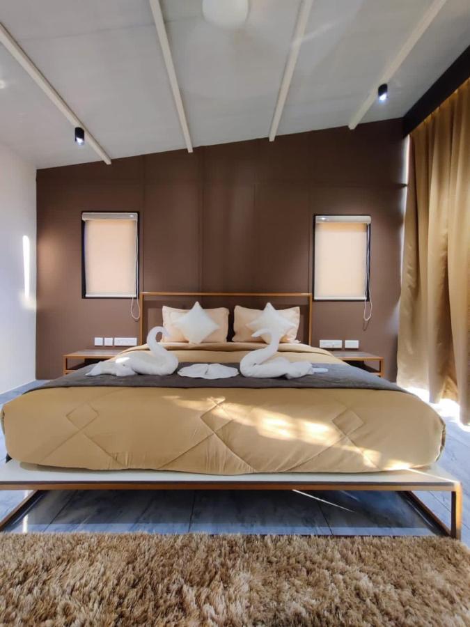 Miracle Hotel And Resorts Кожикоде Экстерьер фото