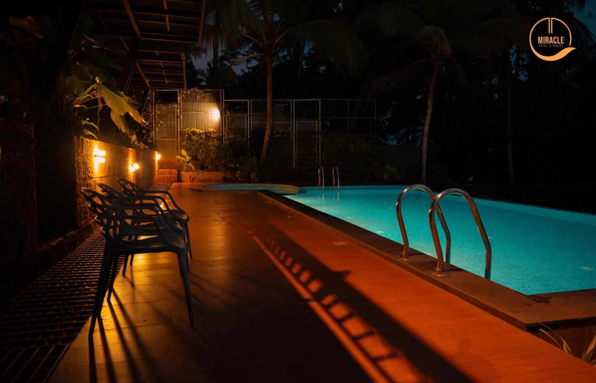Miracle Hotel And Resorts Кожикоде Экстерьер фото