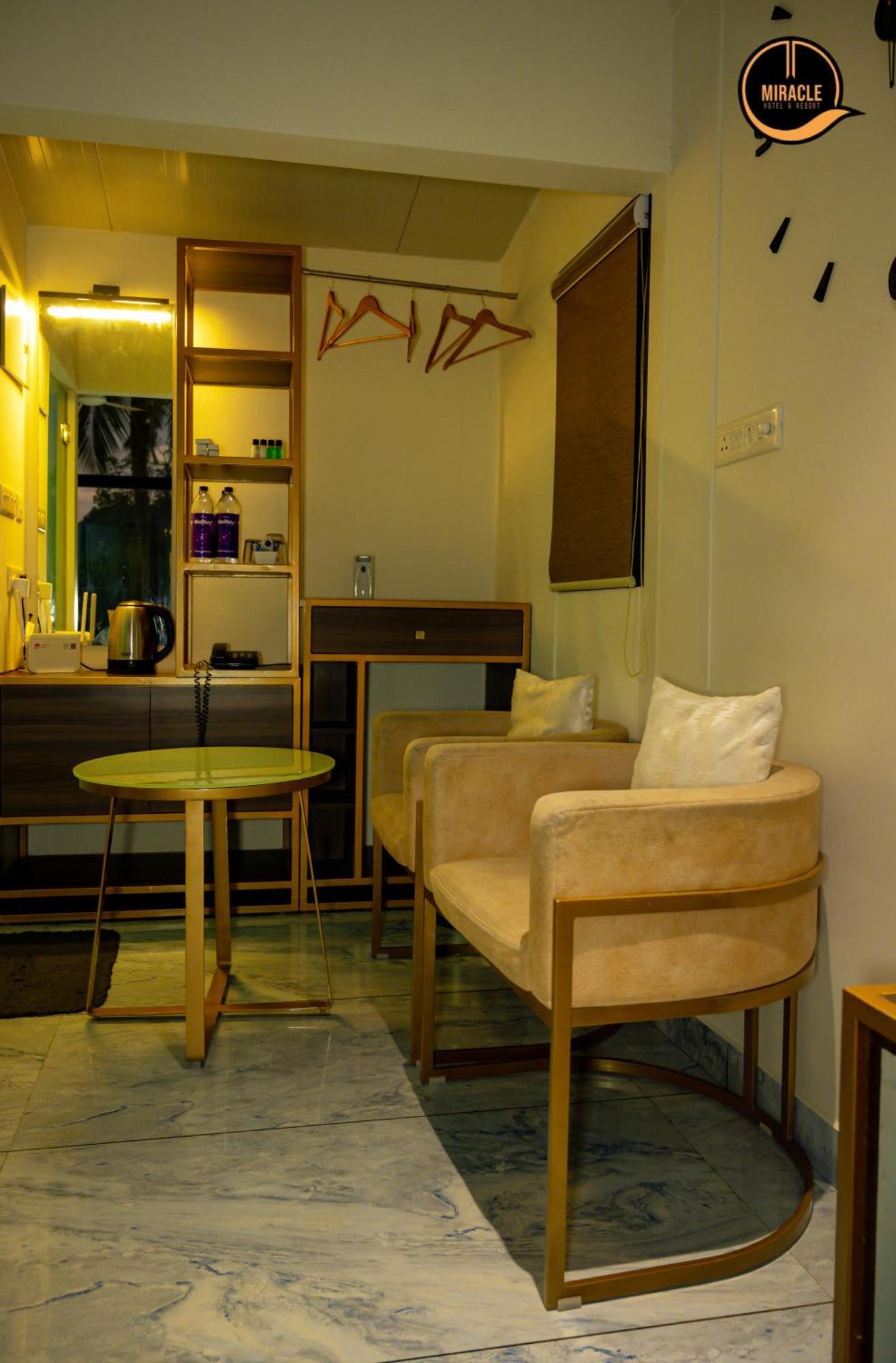 Miracle Hotel And Resorts Кожикоде Экстерьер фото