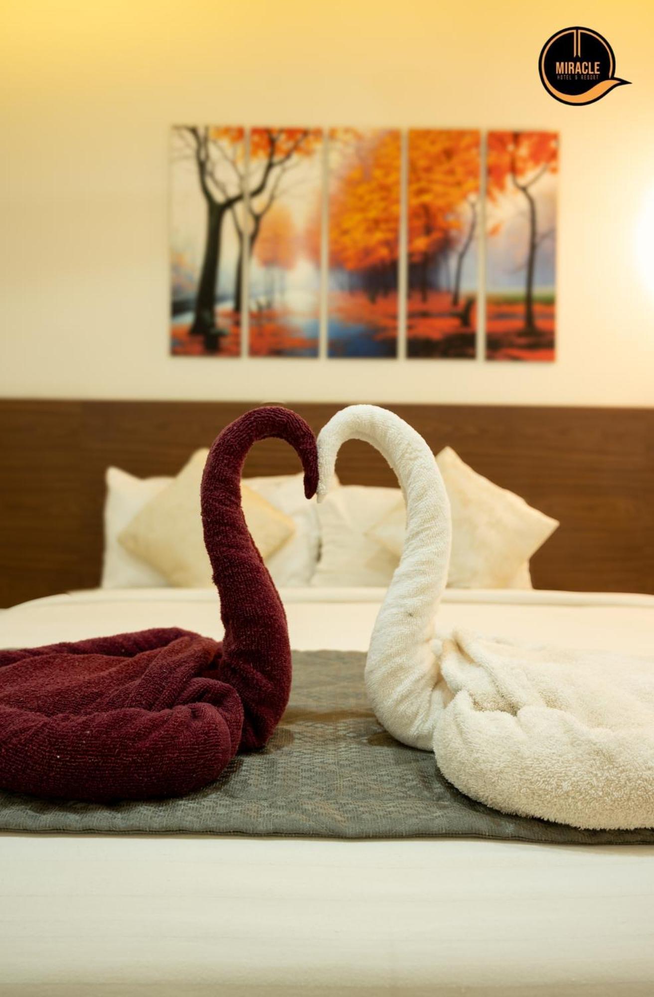 Miracle Hotel And Resorts Кожикоде Номер фото