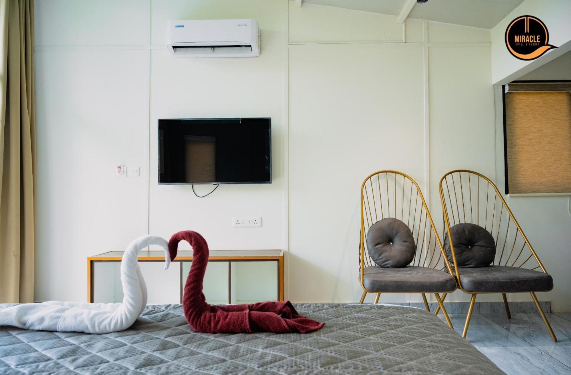 Miracle Hotel And Resorts Кожикоде Экстерьер фото